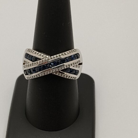 Stunning Blue Sapphire Criss Cross 925 Sterling Ring Size 9 - Picture 1 of 5